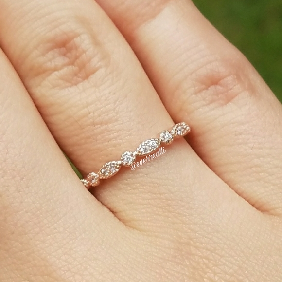 NEW Dainty Rose Gold Milgrain Band Ring - Picture 4 of 4